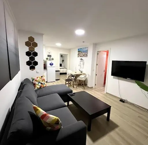 Artsy Getaway - Unbeatable Location! Great For Couples & Digital Nomads Apartamento